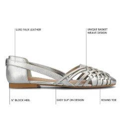 Journee Collection Ekko Womens Round Closed Toe Slip-On Shoe