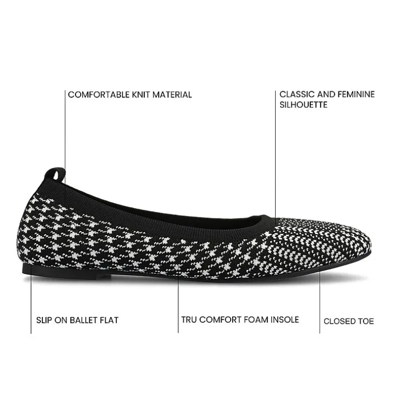 Journee Collection Maryann Womens Round Closed Toe Ballet Flats