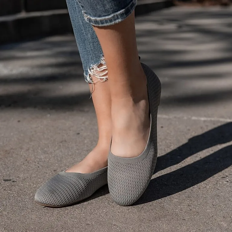 Journee Collection Maryann Womens Round Closed Toe Ballet Flats