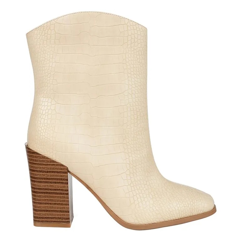 Journee Collection Womens Brekinn Stacked Heel Booties