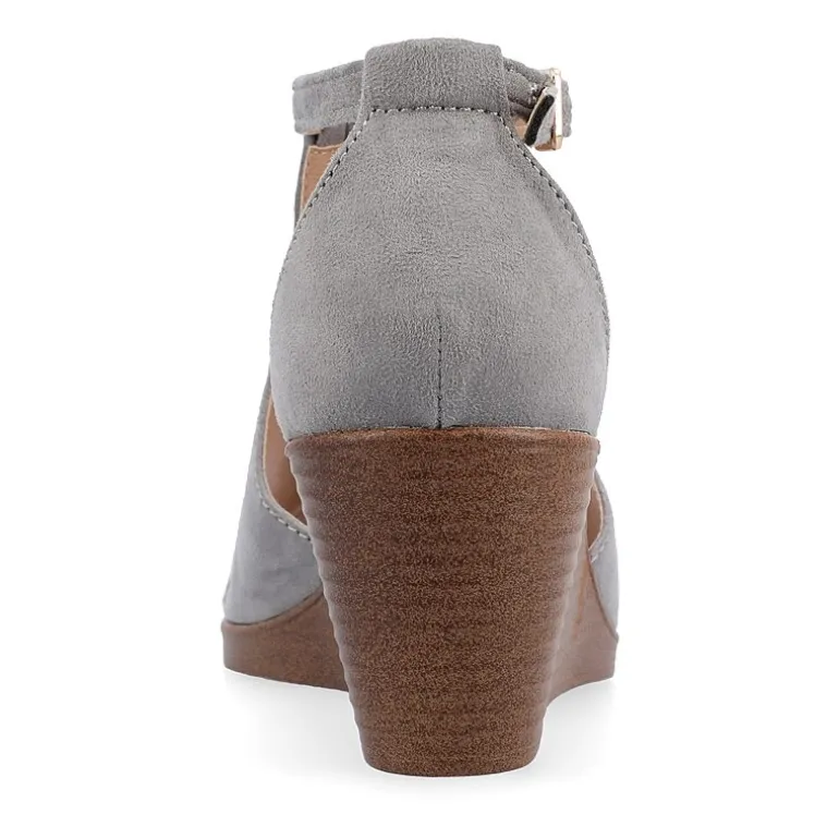 Journee Collection Womens Kedzie Wedge Sandals