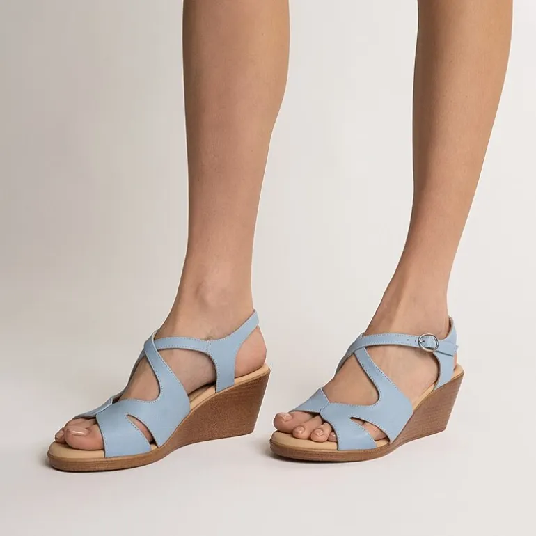Journee Collection Womens Kedzieii Wedge Sandals