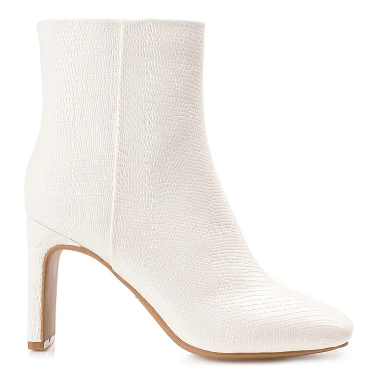 Journee Collection Womens Sarla Block Heel Booties