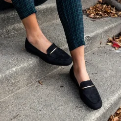 Journee Collection Wrenn Womens Moc Closed Toe Loafers