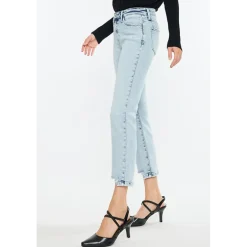 KanCan Women's Essentials Mid Rise Crop Straight Jeans Pam