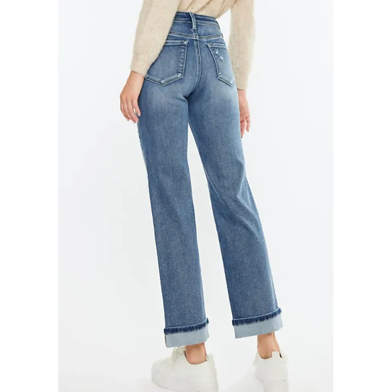 KanCan Women's Essentials Mid Rise True Straight Leg Jeans Carrie