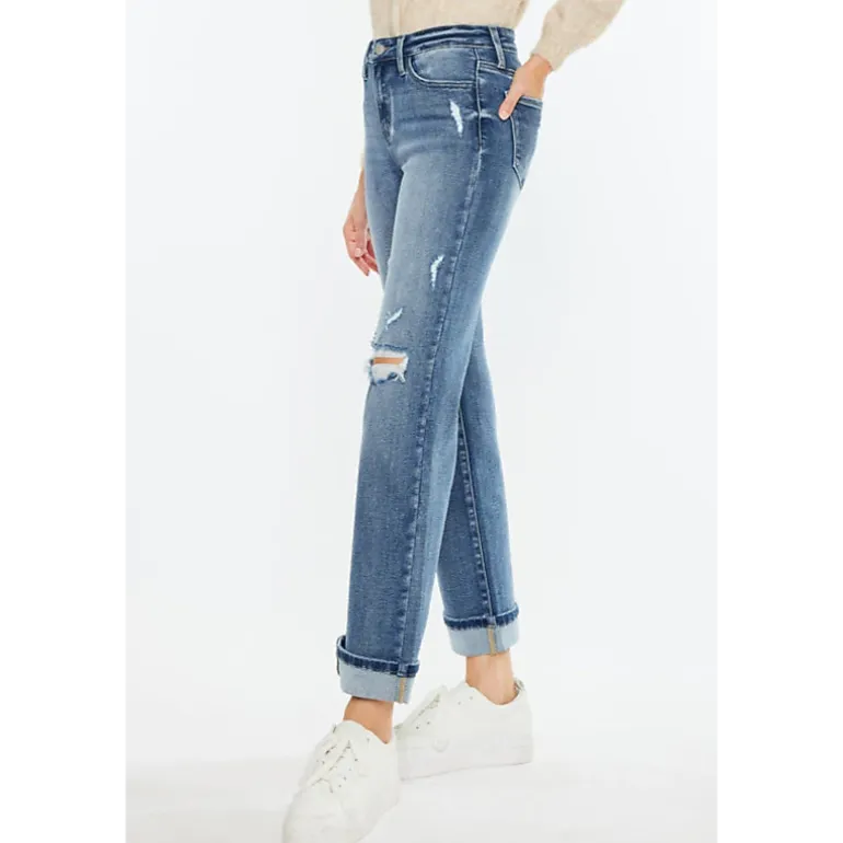 KanCan Women's Essentials Mid Rise True Straight Leg Jeans Carrie