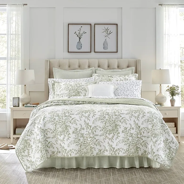 Laura Ashley Bedford Quilt Set