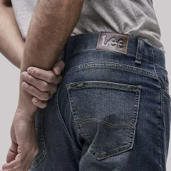 Lee® Mens Extreme Motion Straight Fit Jeans