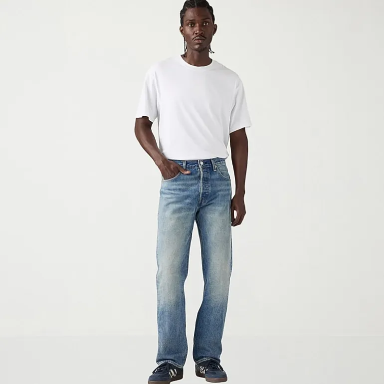 Levi's® Mens 501™ Stretch Fabric Regular Fit Straight Leg Jean