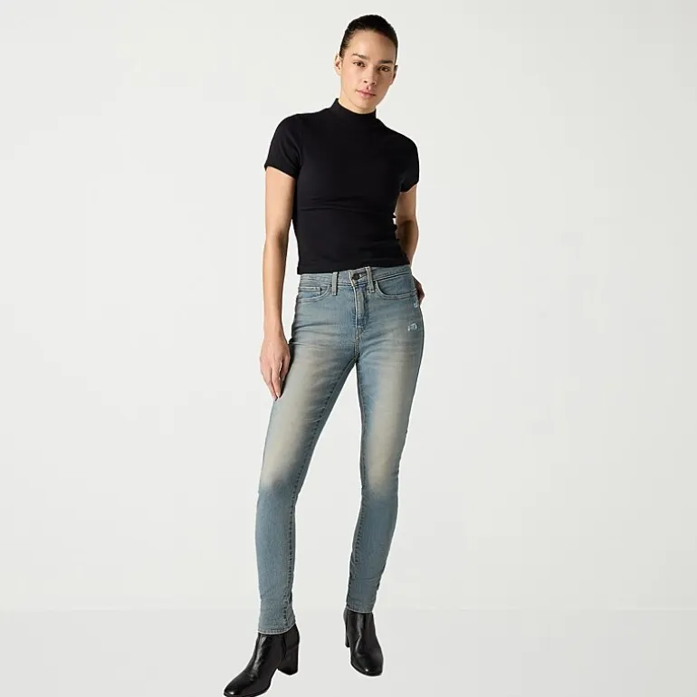 Levi's® Womens Mid Rise 311™ Shaping Skinny Jean