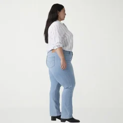 Levi's® Womens Plus Classic Straight Jean