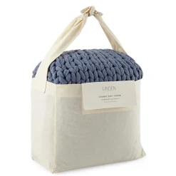 Linden Street Chunky Knit Throw