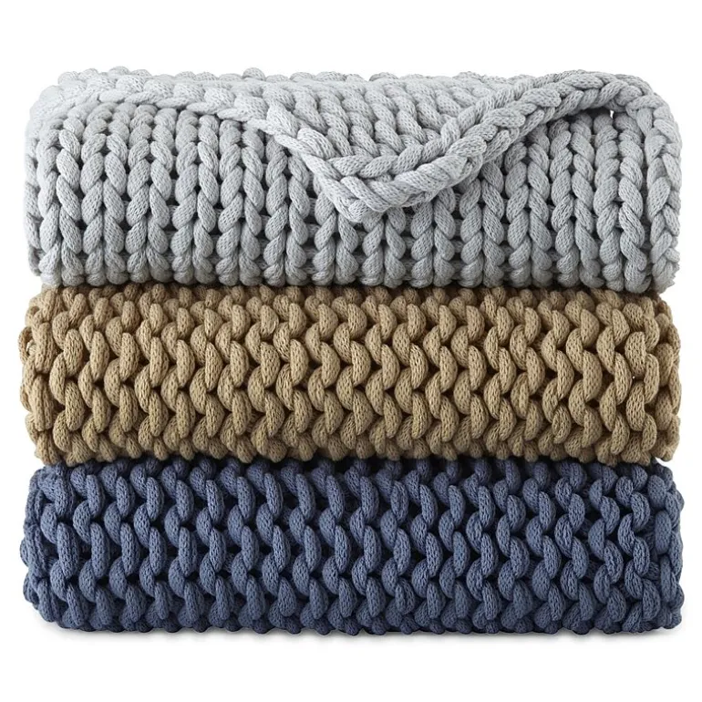 Linden Street Chunky Knit Throw
