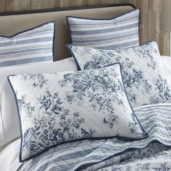 Linden Street Haven Toile Quilt