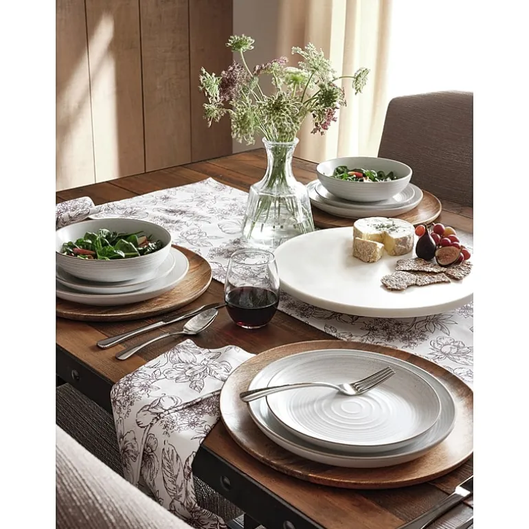 Linden Street Houlton Table Runner
