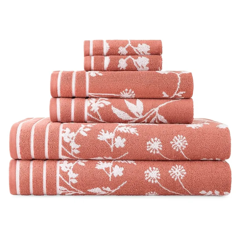 Linden Street Jacquard Geometric Bath Towel