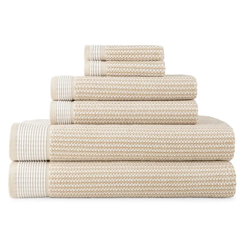 Linden Street Textured Geometric Bath Towel