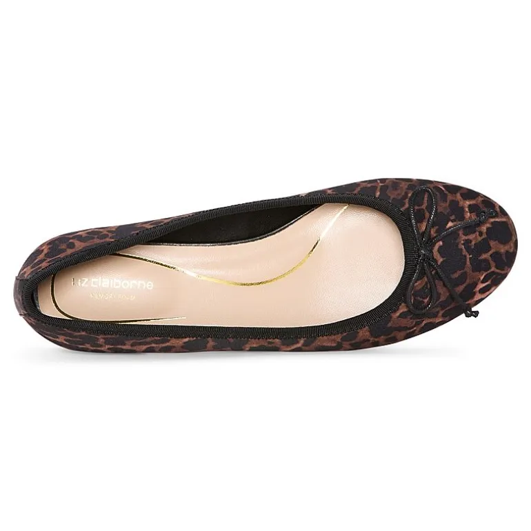 Liz Claiborne Cecil Womens Round Closed Toe Ballet Flats