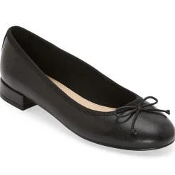 Liz Claiborne Cecil Womens Round Closed Toe Ballet Flats