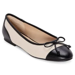 Liz Claiborne Franda Womens Round Closed Toe Ballet Flats