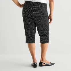 Liz Claiborne Lisa Womens Plus Stretch Fabric Straight Mid Rise Capri Pant