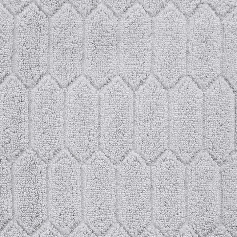 Liz Claiborne Signature Plush Textured Bath Towel