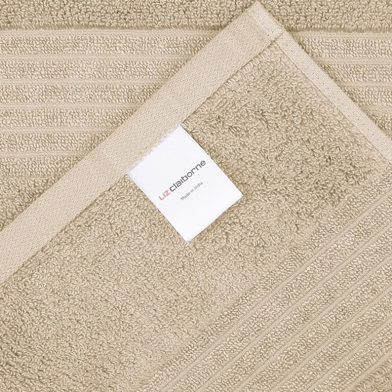 Liz Claiborne Signature Plush Bath Towel