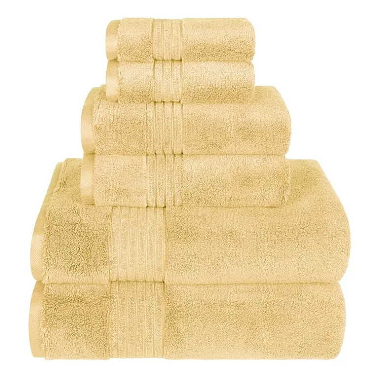 Liz Claiborne Signature Plush Bath Towel