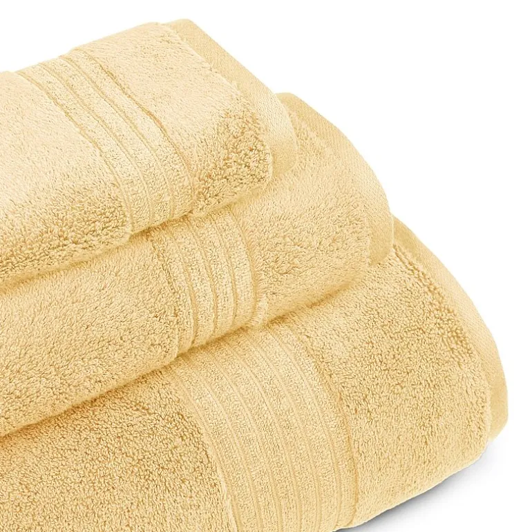 Liz Claiborne Signature Plush Bath Towel