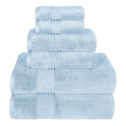 Liz Claiborne Signature Plush Bath Towel