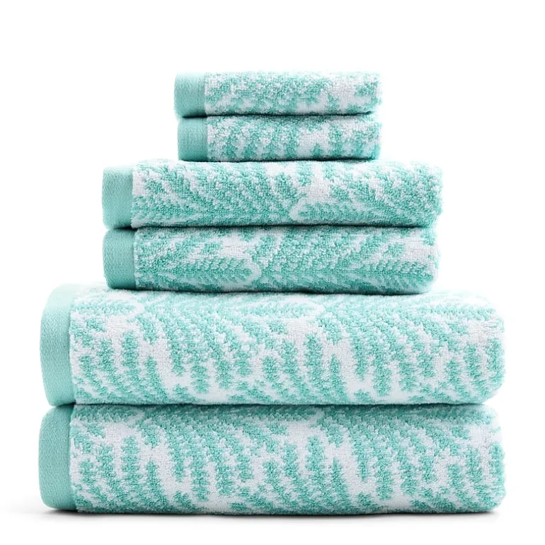 Liz Claiborne Signature Sprigs Plush Bath Towel