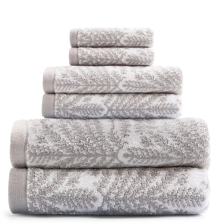 Liz Claiborne Signature Sprigs Plush Bath Towel
