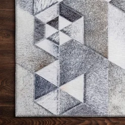 Loloi Maddox Animal Indoor Rectangular Accent Rug