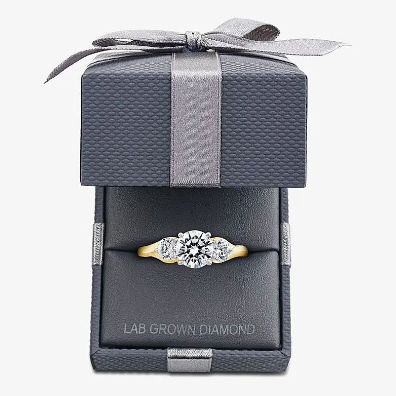 Love Lives Forever (G / Si1-Si2) Womens 2 CT. T.W. Lab Grown White Diamond 10K Gold Round 3-Stone Engagement Ring