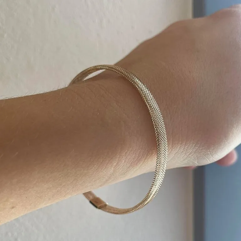 Made in Italy Womens 10K Gold Bangle Bracelet