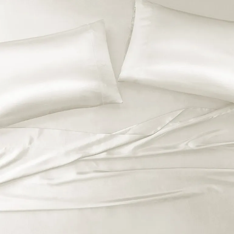 Madison Park Essentials Satin Wrinkle Resistant Pillowcase