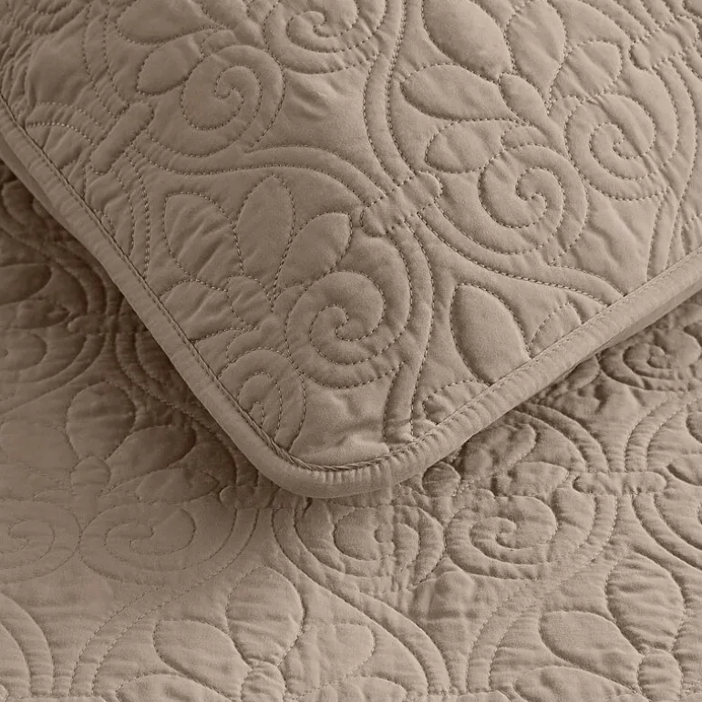 Madison Park Mansfield Antimicrobial Treated Reversible Quilt Set