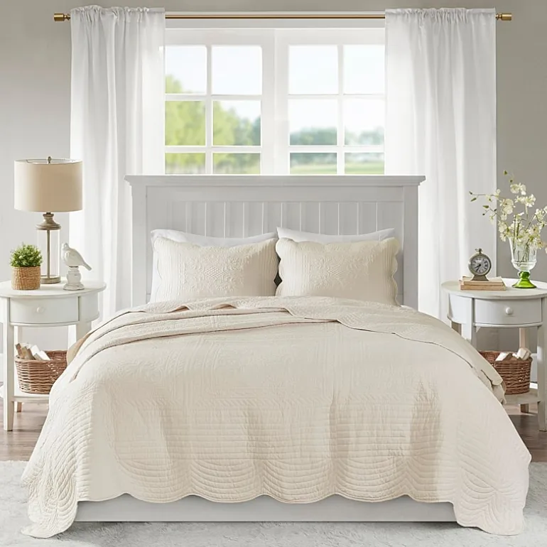 Madison Park Marino 3-Pc Reversible Scalloped Edge Quilt Set