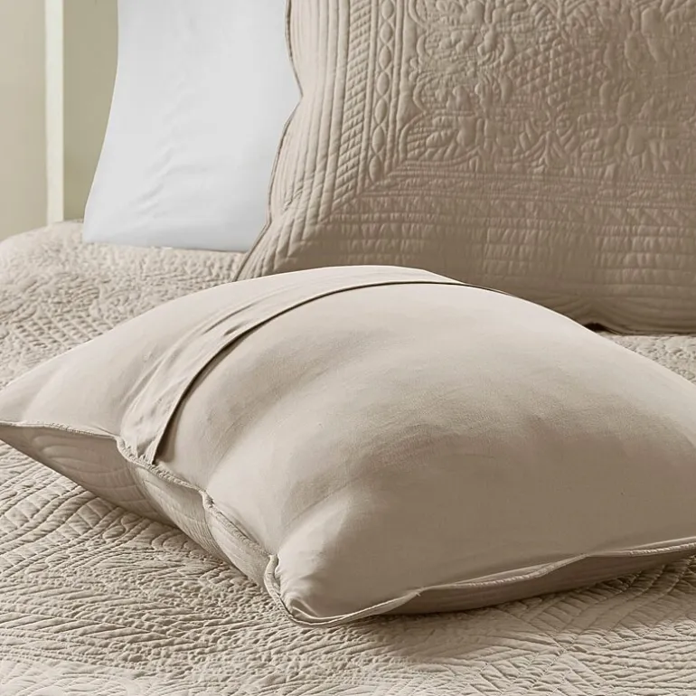 Madison Park Marino 3-Pc Reversible Scalloped Edge Quilt Set