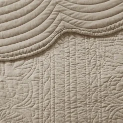 Madison Park Marino 3-Pc Reversible Scalloped Edge Quilt Set