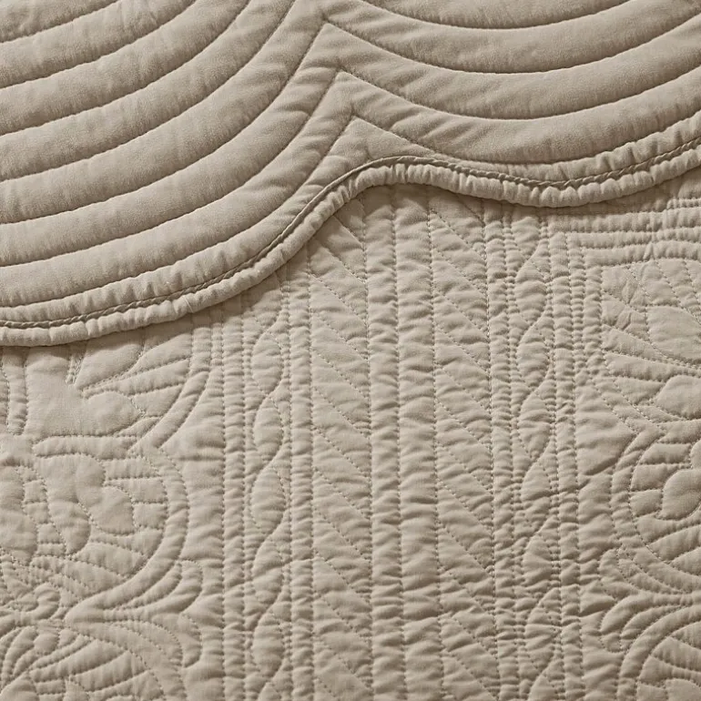Madison Park Marino 3-Pc Reversible Scalloped Edge Quilt Set