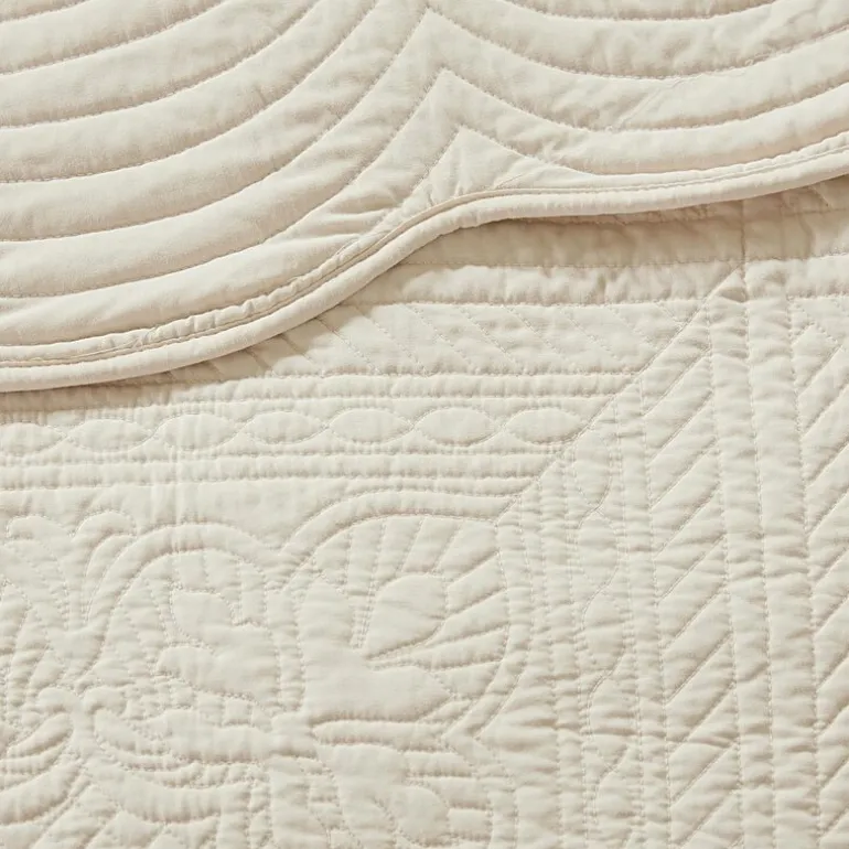 Madison Park Marino 3-Pc Reversible Scalloped Edge Quilt Set