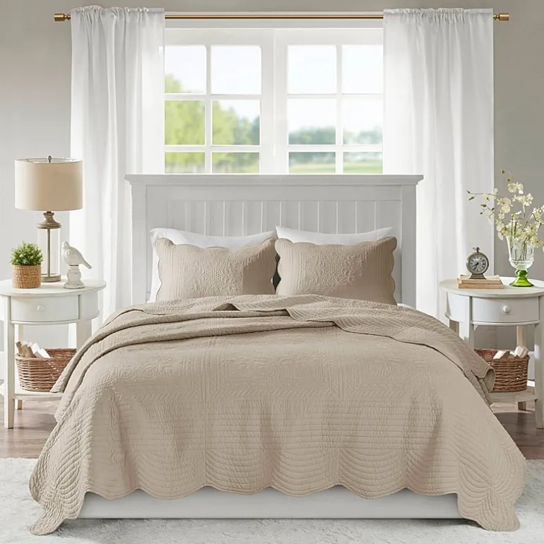 Madison Park Marino 3-Pc Reversible Scalloped Edge Quilt Set