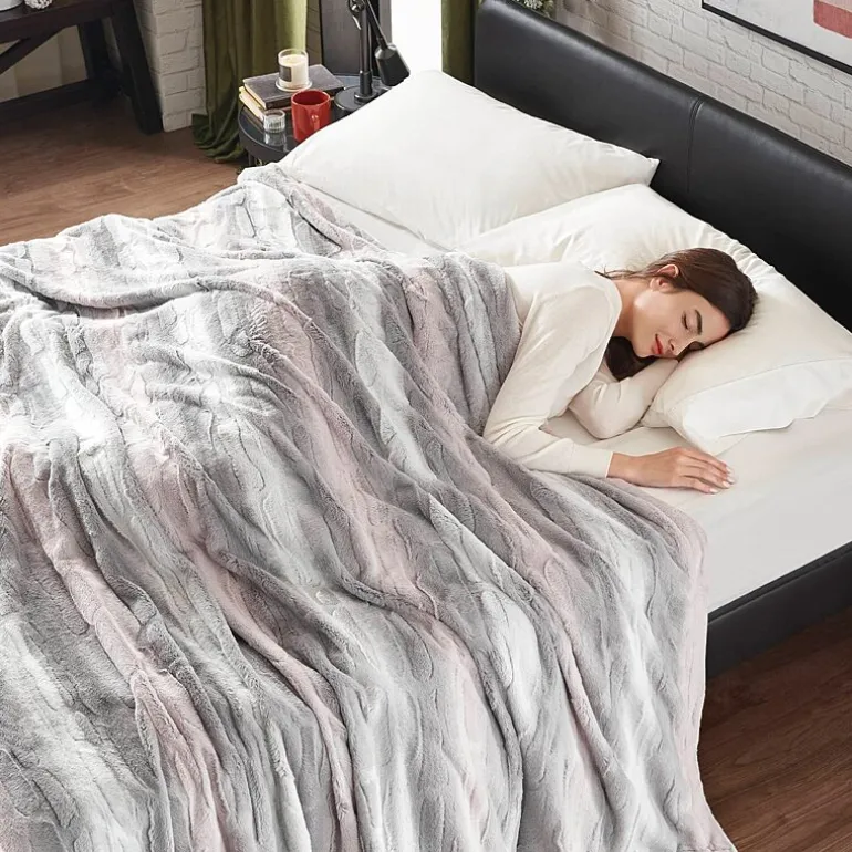 Madison Park Marselle Faux Fur Blanket