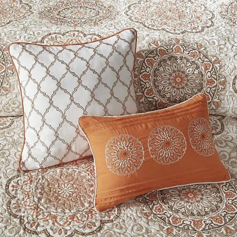 Madison Park Moraga 6-Pc Reversible Quilt Set With Throw Pillows