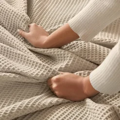 Madison Park Waffle Weave Cotton Lightweight Blanket