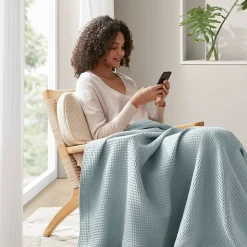 Madison Park Waffle Weave Cotton Lightweight Blanket