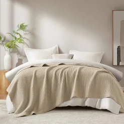 Madison Park Waffle Weave Cotton Lightweight Blanket