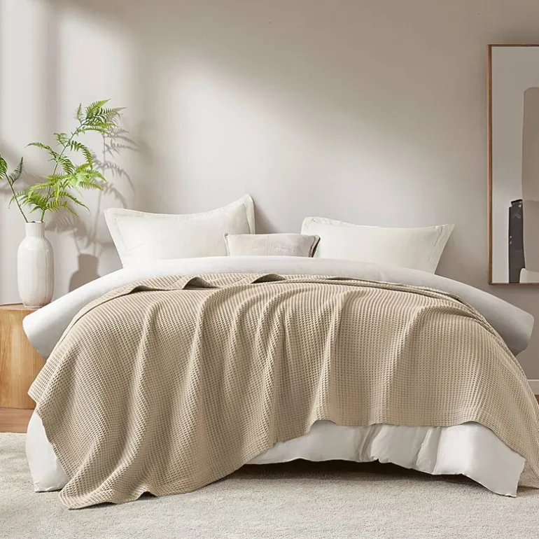 Madison Park Waffle Weave Cotton Lightweight Blanket